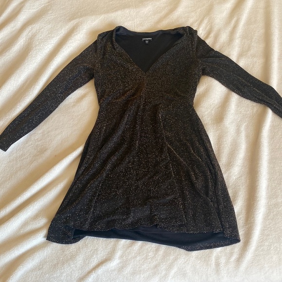 Express Dresses & Skirts - Beautiful Express Dress Size Medium. Black with Gold Sparkle. New without Tags